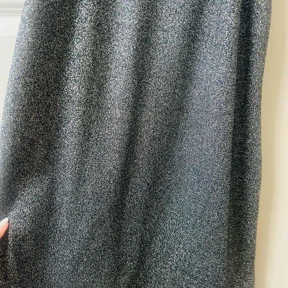 NWT gorgeous metallic size 10 In The Style Black and Silver Dress. - Picture 2 of 7